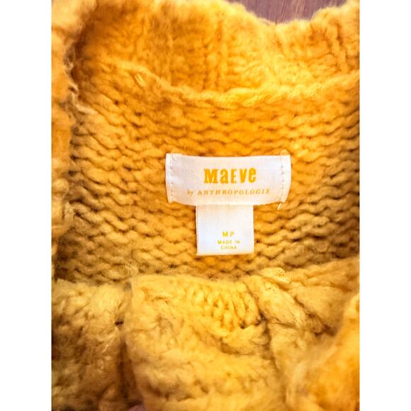 Anthropologie Yellow Cardigan with Bunny Design - Picture 3 of 5